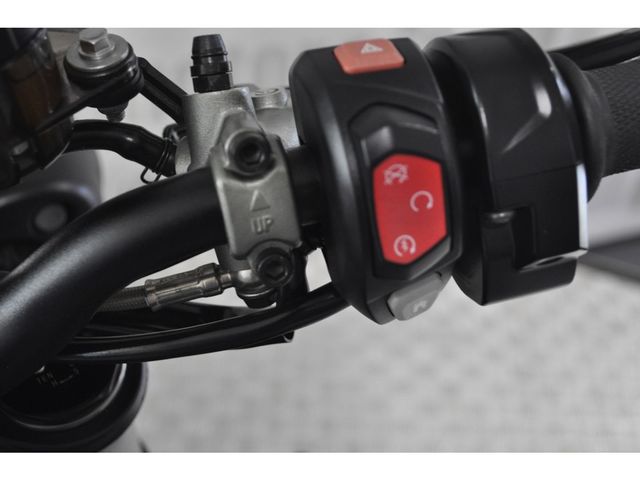 triumph - street-triple-r