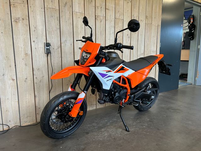 ktm - 390-smc-r