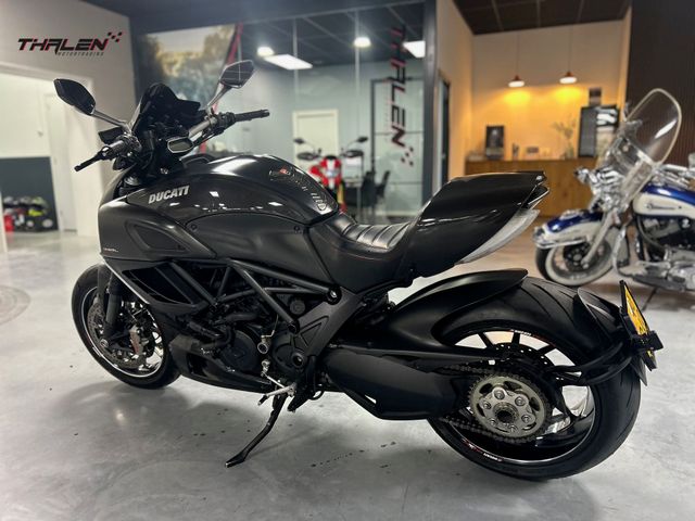 ducati - diavel-carbon