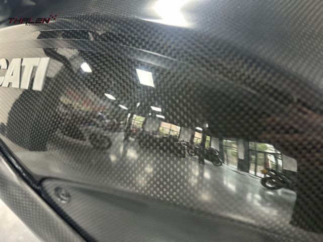 ducati - diavel-carbon