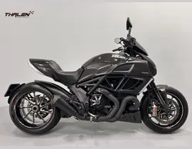 Ducati Diavel Carbon 2012 occasion