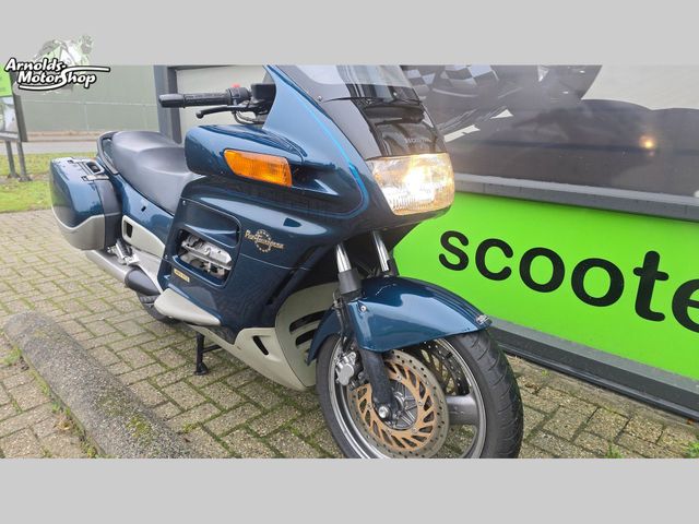 honda - st-1100-pan-european-abs-tcs