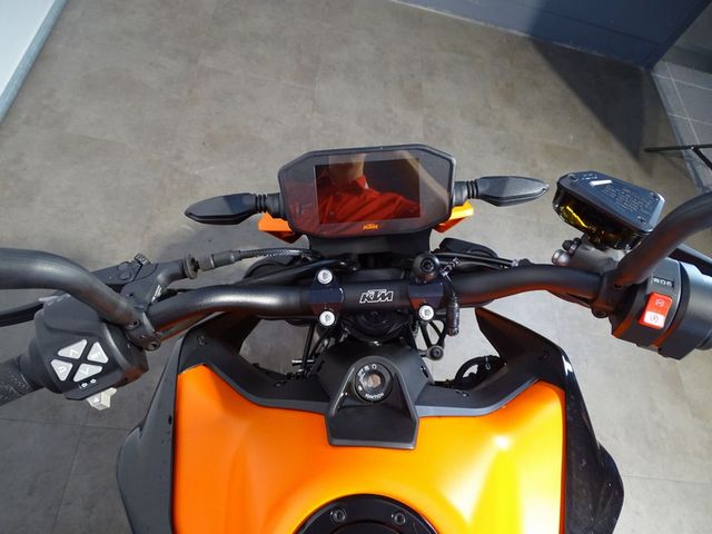 ktm - 890-duke-gp