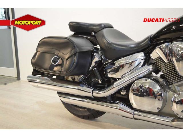 honda - vtx-1300