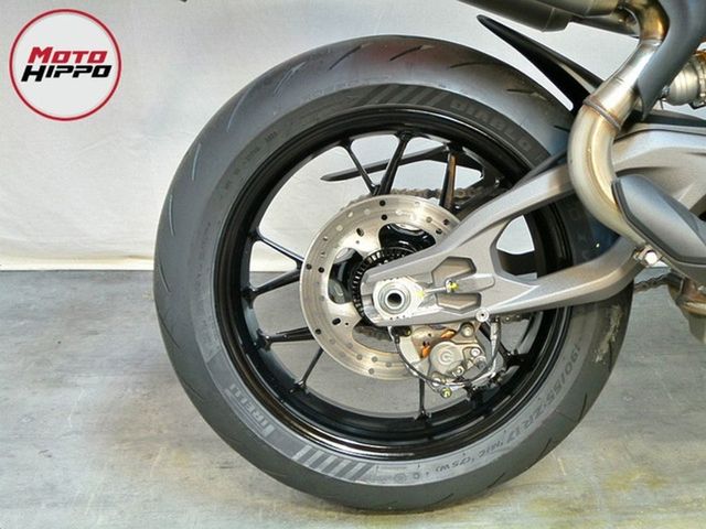 ducati - streetfighter-v2