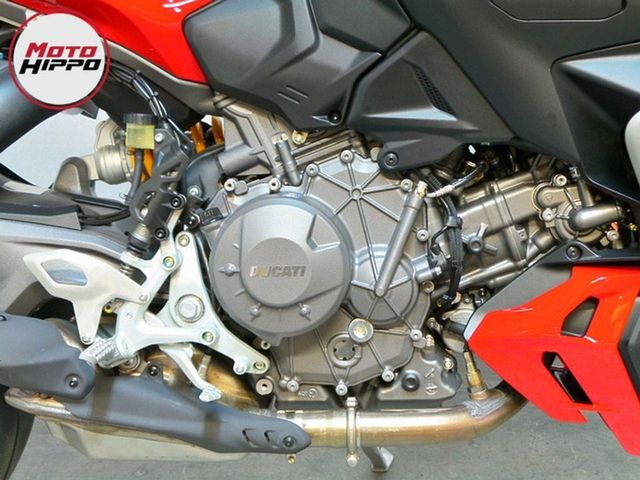 ducati - streetfighter-v2