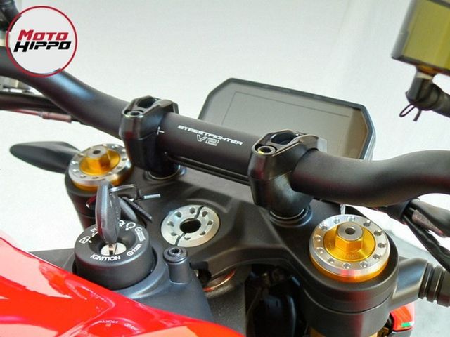 ducati - streetfighter-v2