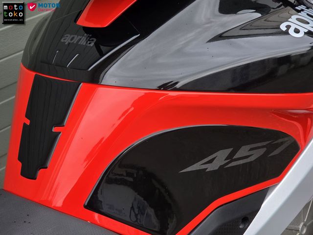 aprilia - tuono-457