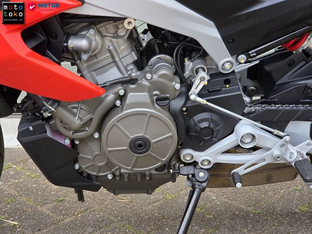 aprilia - tuono-457