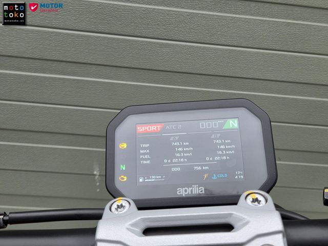 aprilia - tuono-457