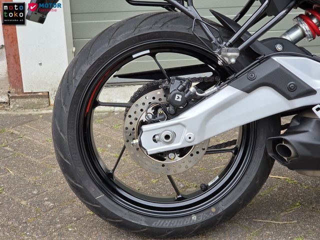 aprilia - tuono-457