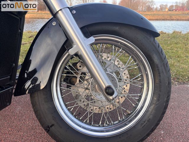 kawasaki - vn-900-classic