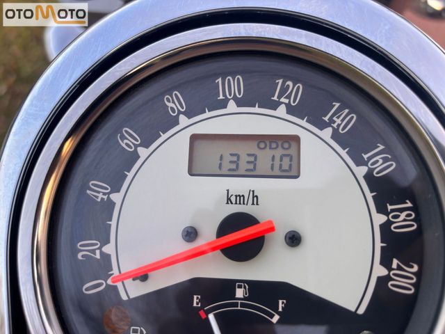 kawasaki - vn-900-classic