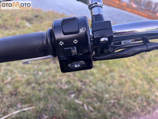 kawasaki - vn-900-classic