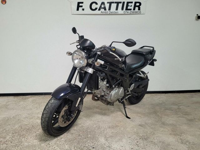 hyosung - gt-650i-naked