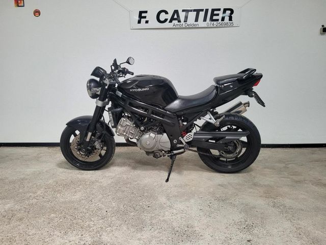 hyosung - gt-650i-naked