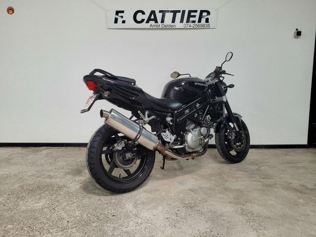 hyosung - gt-650i-naked