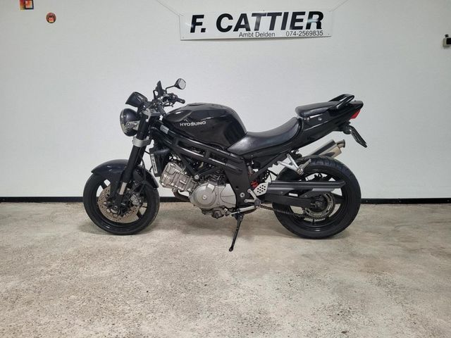 hyosung - gt-650i-naked