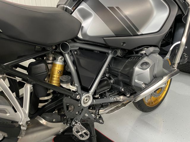 bmw - r-1250-gs-adventure