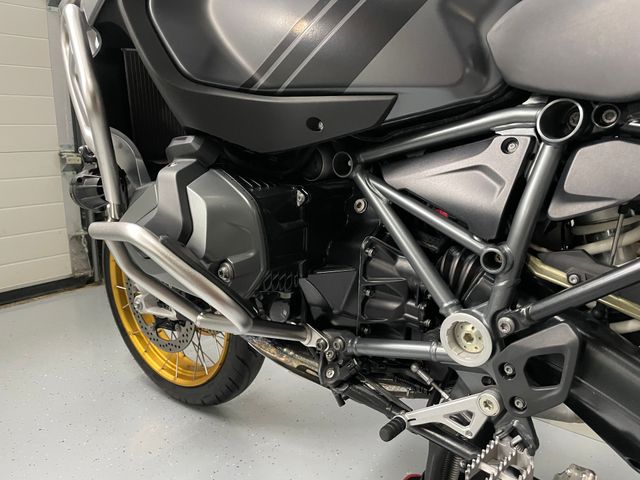 bmw - r-1250-gs-adventure