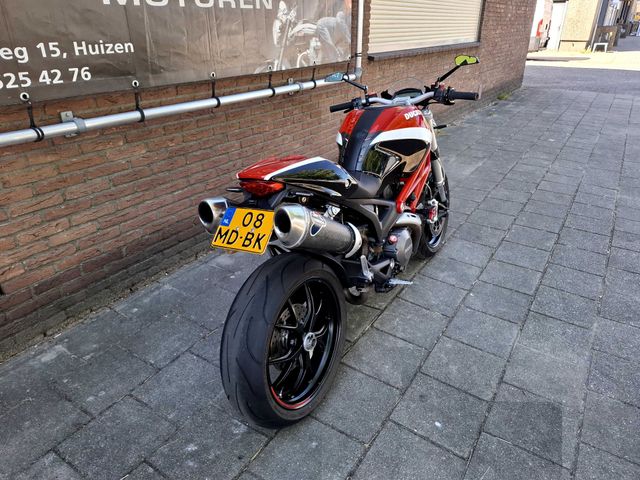 ducati - monster-696