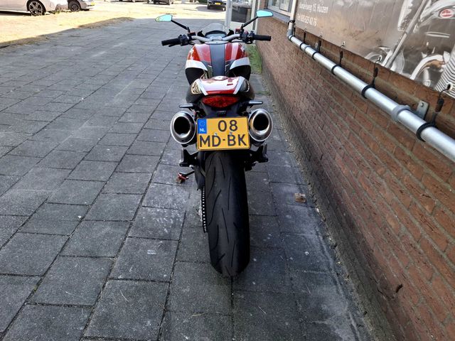 ducati - monster-696