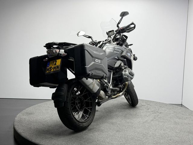 bmw - r-1250-gs-triple-black