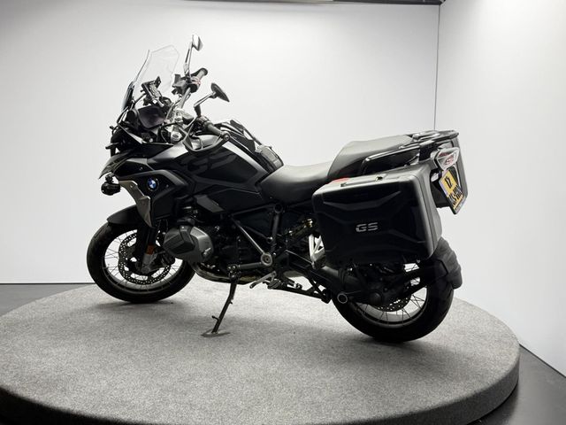 bmw - r-1250-gs-triple-black