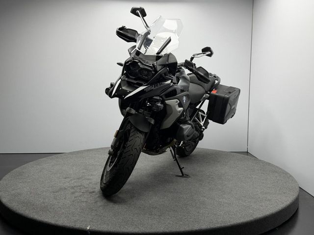 bmw - r-1250-gs-triple-black