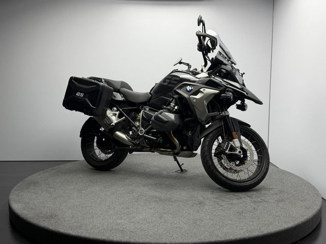 bmw - r-1250-gs-triple-black