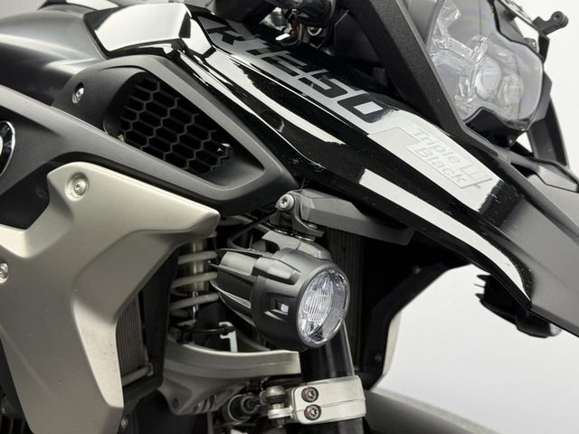 bmw - r-1250-gs-triple-black