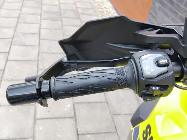 suzuki - v-strom-1050-xta