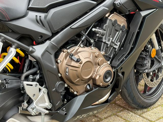 honda - cbr-650-r