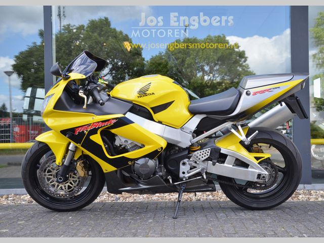 honda - cbr-900-rr-fireblade