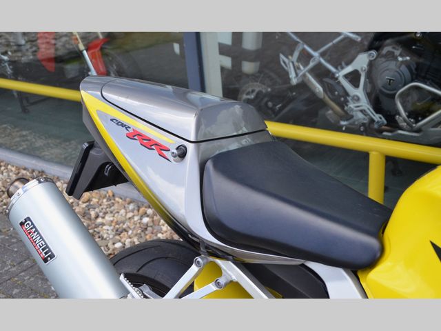 honda - cbr-900-rr-fireblade