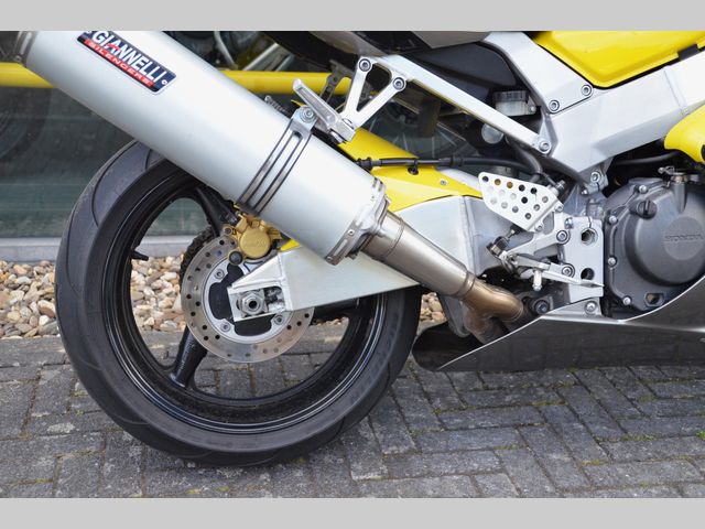 honda - cbr-900-rr-fireblade