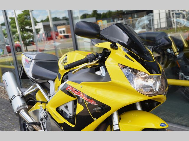 honda - cbr-900-rr-fireblade