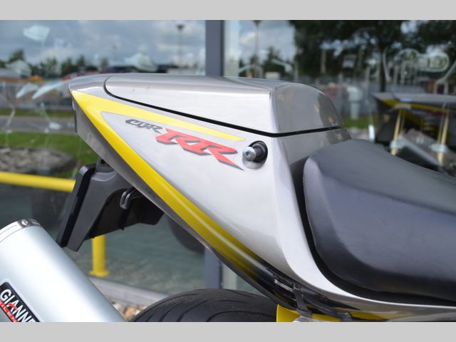 honda - cbr-900-rr-fireblade