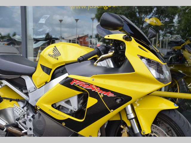 honda - cbr-900-rr-fireblade
