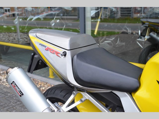 honda - cbr-900-rr-fireblade