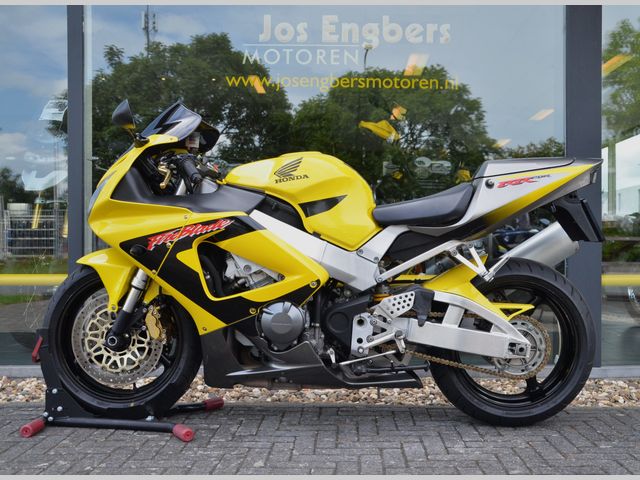 honda - cbr-900-rr-fireblade