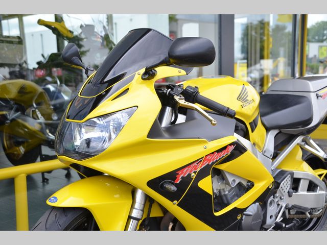 honda - cbr-900-rr-fireblade
