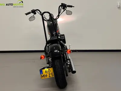 HARLEY-DAVIDSON SPORTSTER XL 1200 V SEVENTY TWO – foto 4