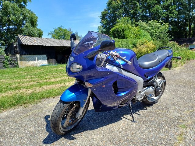 triumph - sprint-st-955