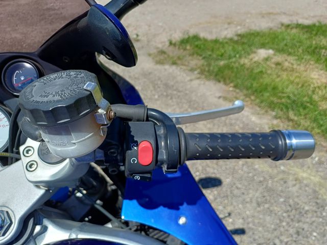 triumph - sprint-st-955