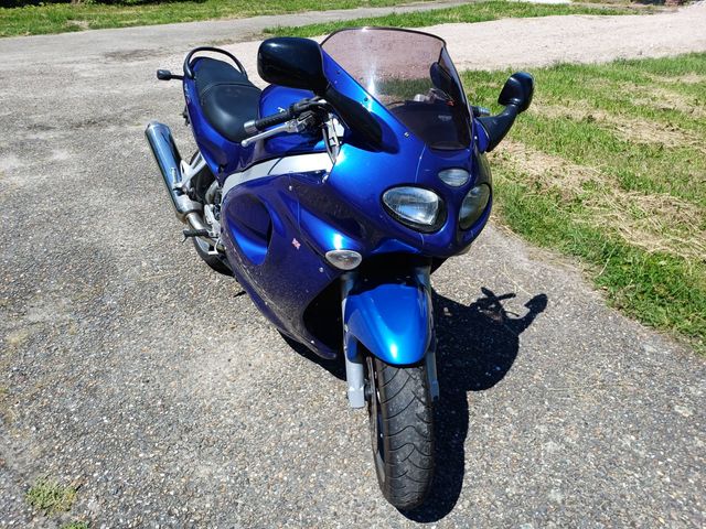 triumph - sprint-st-955