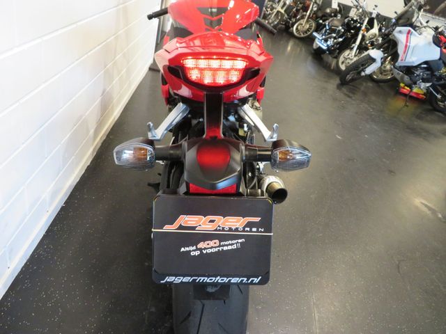 honda - cbr-1000-rr-fireblade