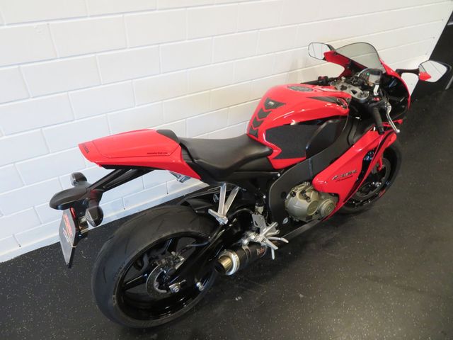 honda - cbr-1000-rr-fireblade