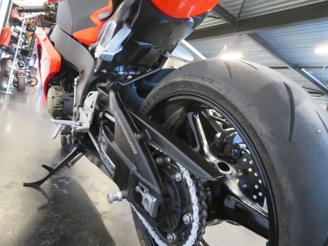 honda - cbr-1000-rr-fireblade