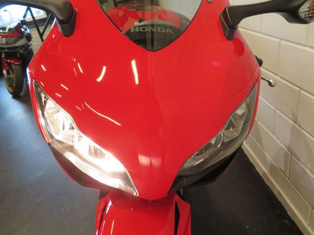 honda - cbr-1000-rr-fireblade